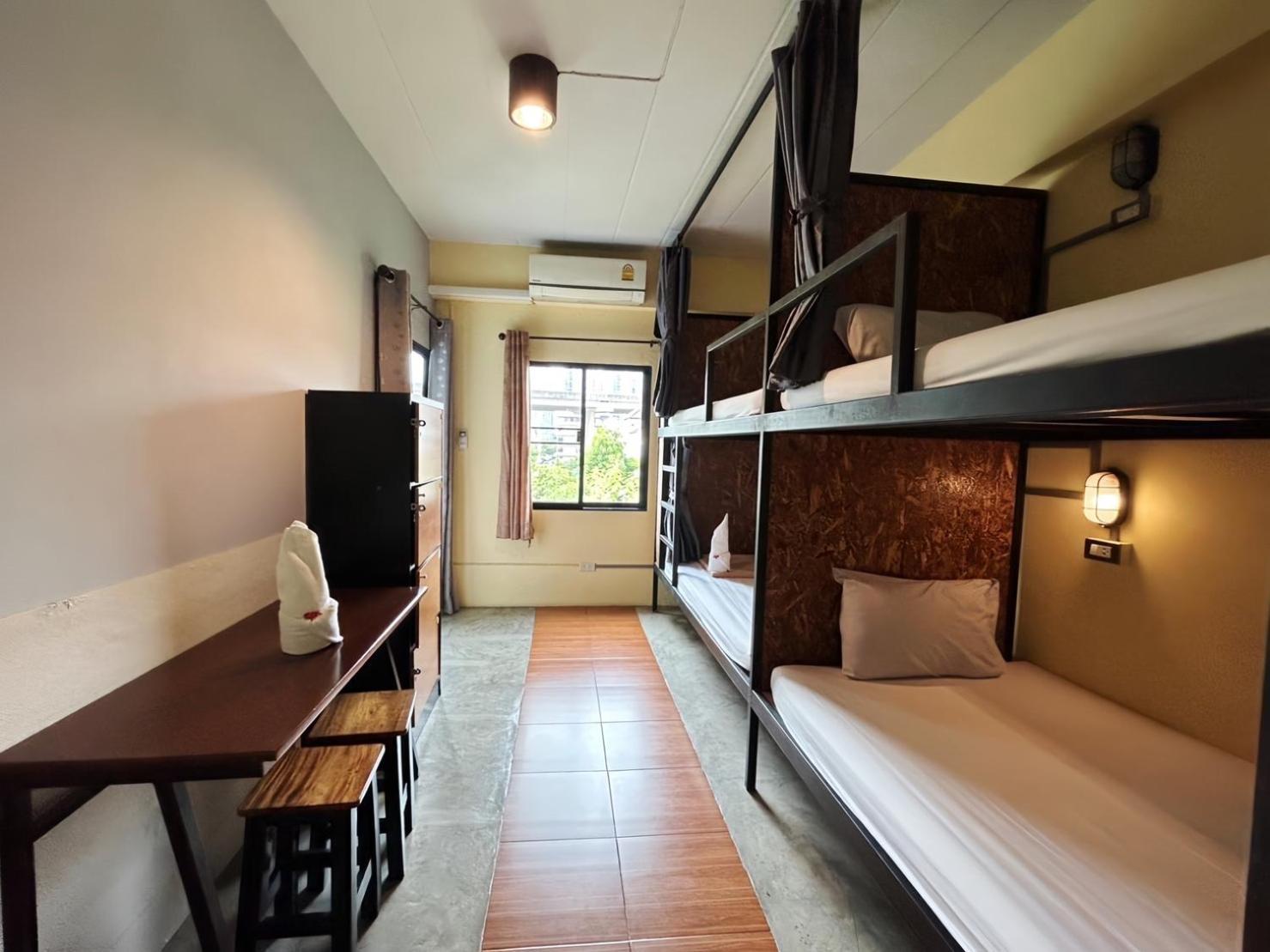 Hide Bangkok Hostel Eksteriør bilde