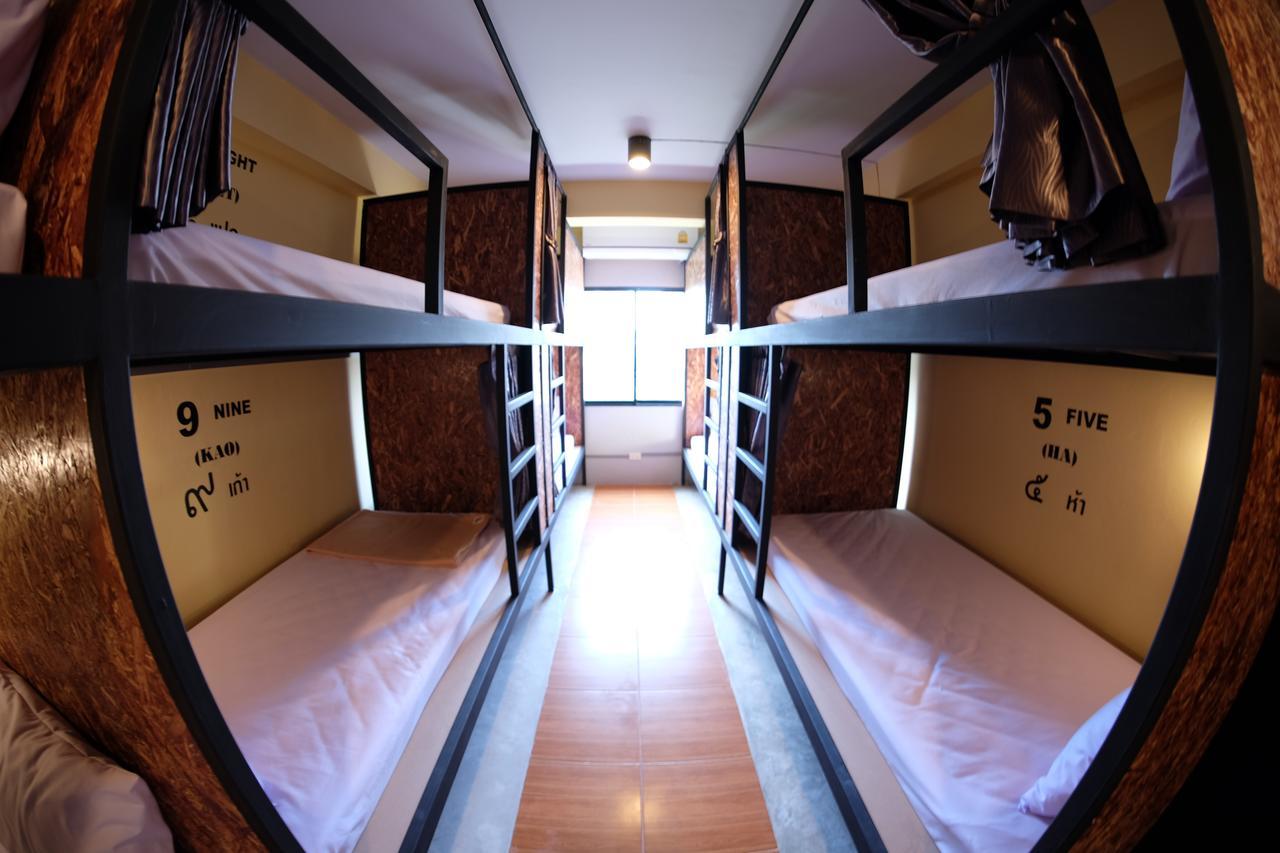 Hide Bangkok Hostel Eksteriør bilde