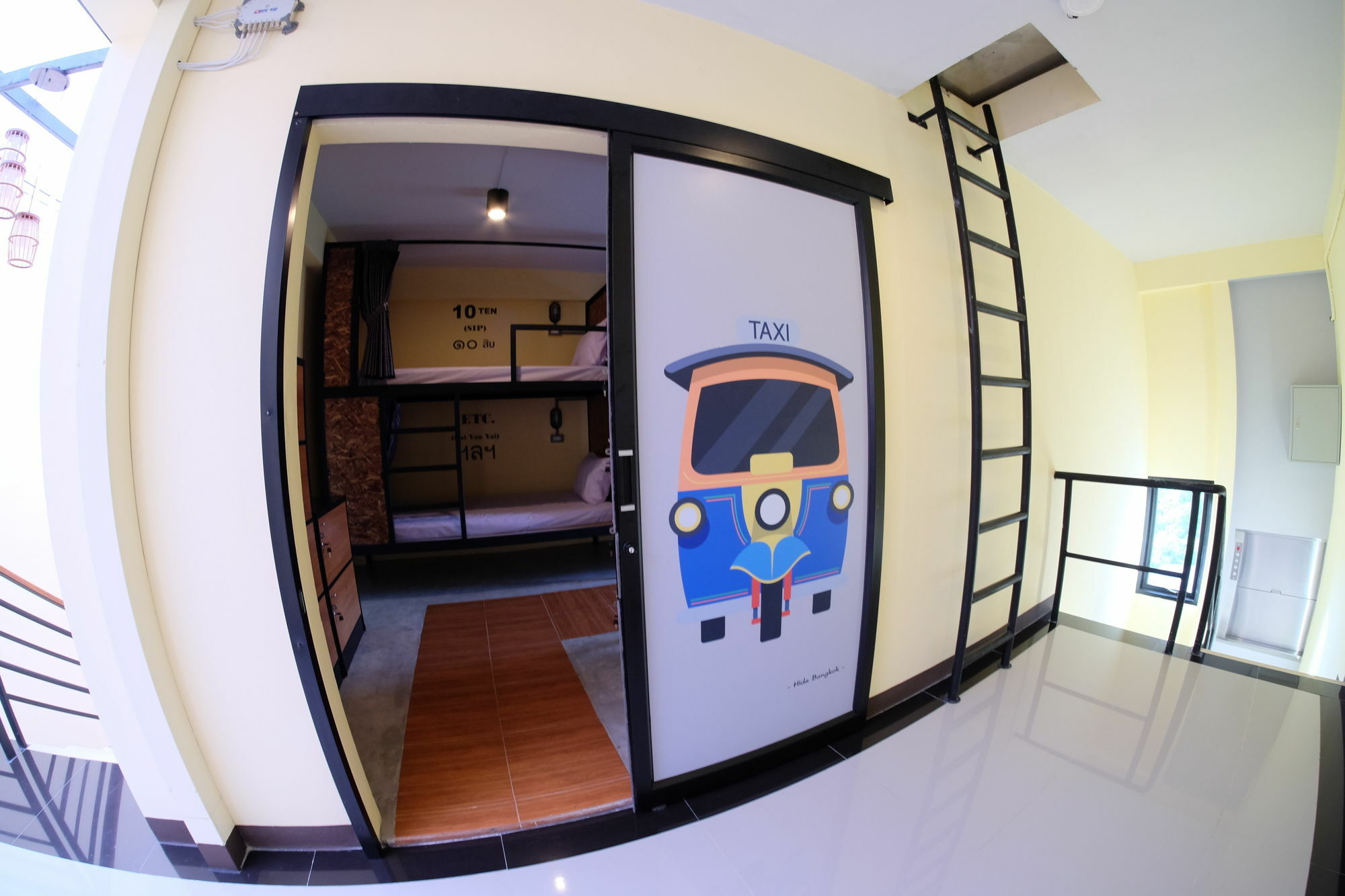 Hide Bangkok Hostel Eksteriør bilde